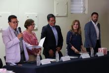Presentan en el CUSur libro sobre estudio de egresados