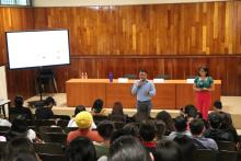 Dictan conferencia sobre las relaciones sanas y las no sanas entre las personas