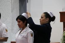 Cofias y listones a estudiantes de enfermería del CUSur