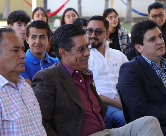 Presentan en CUSur el libro “Las Tecnologías en y para la Salud Pública"