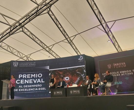 13 egresados del CUSur fueron reconocidos por su excelencia en examen Ceneval