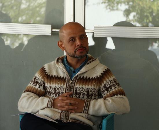 Estudiantes reflexionan sobre el valor intrínseco de la naturaleza en taller de ecopoesía