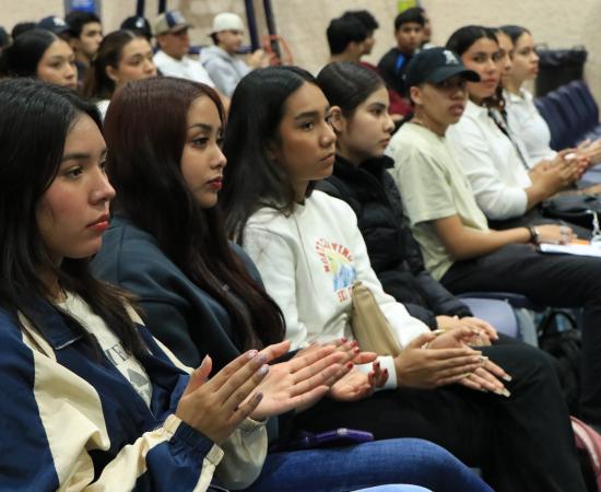 CUSur da la bienvenida a más de 800 estudiantes en el inicio del ciclo escolar 2025 "A"