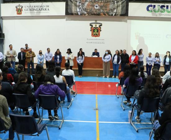 CUSur da la bienvenida a más de 800 estudiantes en el inicio del ciclo escolar 2025 "A"