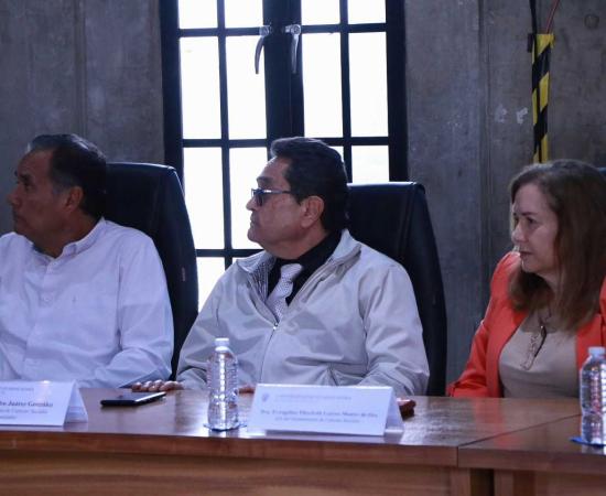 Presentan el 3.er Informe de Actividades de la División de Ciencias Exactas, Naturales y Tecnológicas en el CUSur