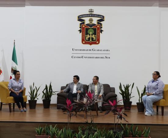 Más de 2,700 jóvenes conocieron la oferta académica en la XXIV Feria Una Mirada al CUSur