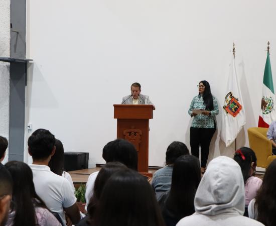 Más de 2,700 jóvenes conocieron la oferta académica en la XXIV Feria Una Mirada al CUSur