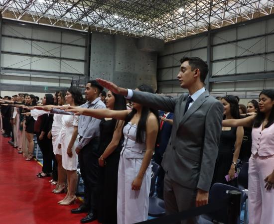CUSur celebra la culminación académica de 328 nuevos profesionales