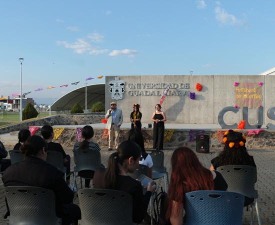 Tradición y color en el XVIII Festival del Día de Muertos del CUSur  