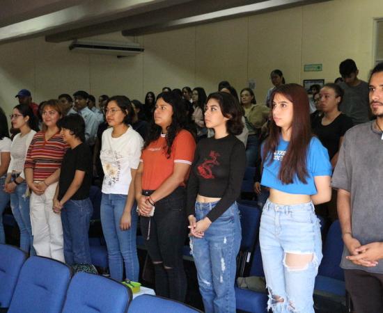 Comunidad de psicología realiza el coloquio “La imagen corporal contemporánea: estigmas sociales y salud mental”