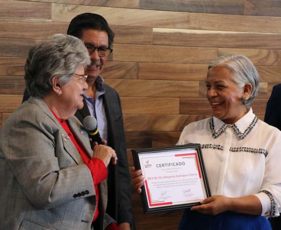 Esta edición llevó el nombre de la doctora Elia Margarita Rodríguez Chávez, profesora del CUSur, como reconocimiento a su trayectoria