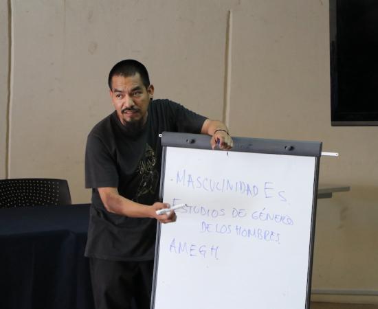 Deconstruir masculinidades para la prevención del VIH y otras ITS
