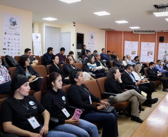 Fomentan la cultura de paz con foro global en el CUSur
