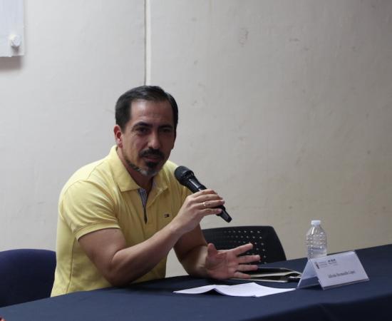 Dictan conferencia sobre Hugo Gutiérrez Vega en conmemoración de su aniversario luctuoso