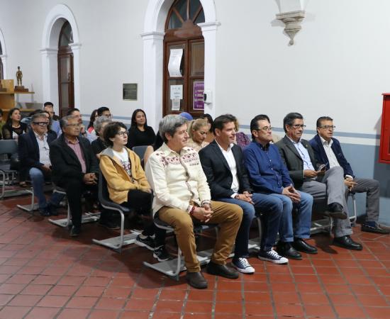 Inauguran la exposición fotográfica “Belleza alada”