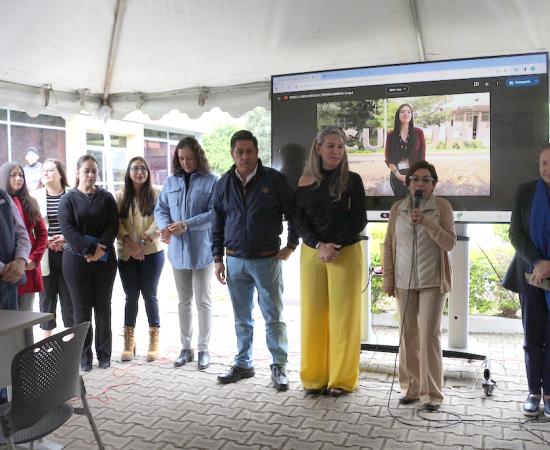 Muestran a la comunidad del CUSur los servicios académicos con los que cuenta a través de una feria