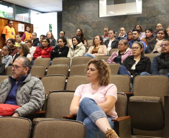 Charlan en el CUSur sobre el cuidado del agua