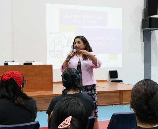 Con jornadas académicas festejan el Día de la y el Trabajador Social