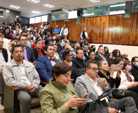 Presentan “Administración pública en México: retos y temas en tiempos disruptivos” en el CUSur