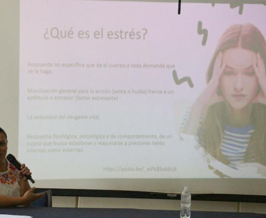 Se realiza el primer seminario de actualización en desarrollo humano en el CUSur