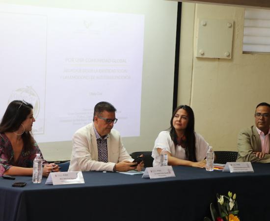 Se realiza el primer seminario de actualización en desarrollo humano en el CUSur