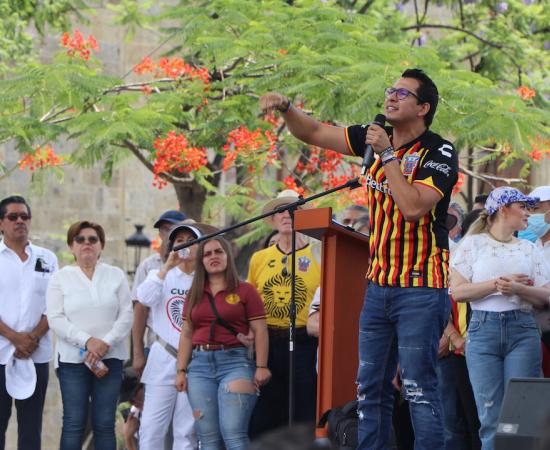 Más de 103 mil universitarios salieron a marchar por la autonomía y un presupuesto digno para la UdeG