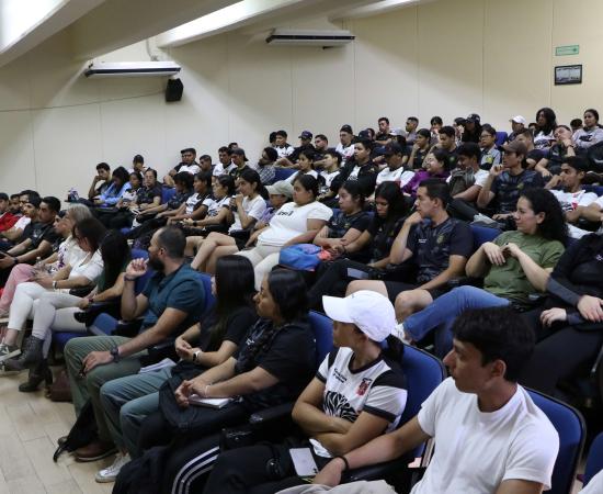 Coloquio de avances de investigación en CUSur promueve competencias comunicacionales