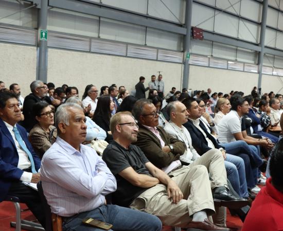 Primer informe del Dr. Dante Haro destaca crecimiento, inversión y visión de futuro en CUSur