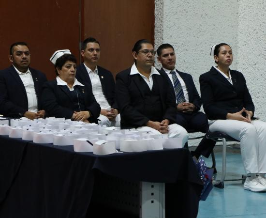 88 Estudiantes de Enfermería del CUSur Reciben Cofias y Listones en Emotiva Ceremonia