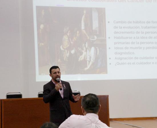 Apoyo psicológico a cuidadores de pacientes con cáncer de mama