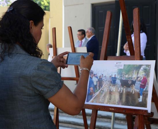 Emotivo homenaje póstumo al doctor José Andrés Reyes Gutiérrez en el CUSur