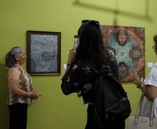 Inauguran la exposición pictórica “Un diálogo con el arte” en Casa del Arte Vicente Preciado Zacarías 