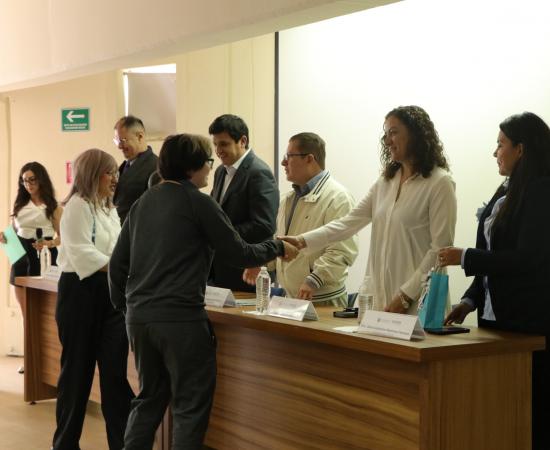 Estudiantes concluyen estancias de investigación en el Verano Delfín 2025 del CUSur
